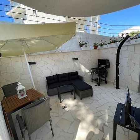 Ferienwohnung Seaesta Holiday- Modern Studio Trogir Exterior foto